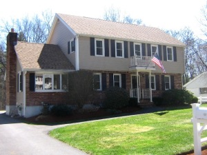 Pawtucketville 3 Bedroom with Finished Basement